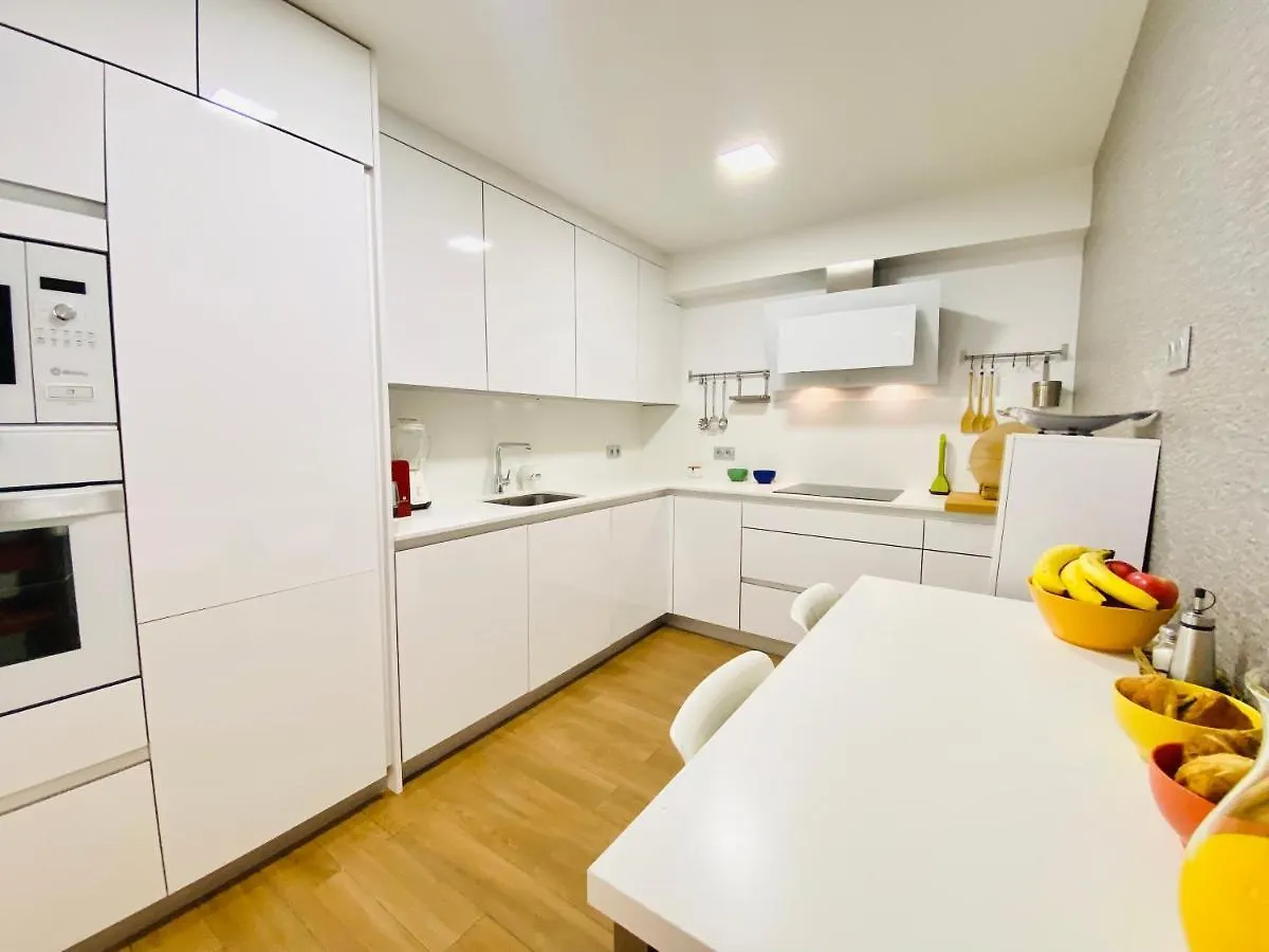 Apartment Apto De Diseno Centro Parking Calefaccion Aire Wifi Granada